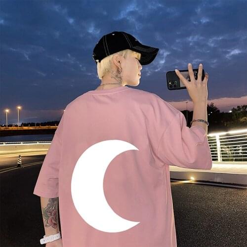Funny Reflective Moon Print Tshirts Male Short Sleeve O-neck Fashion Summer Tees Harajuku Casual Loose T Shirts Men Clothing