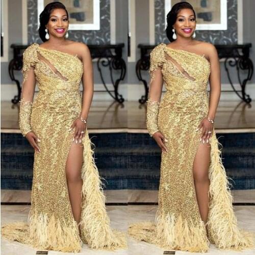 2021 Plus Size Arabic Aso Ebi Gold Luuxurious Sexy Prom Dresses Lace Beaded Feather High Split Evening Formal Party Gowns