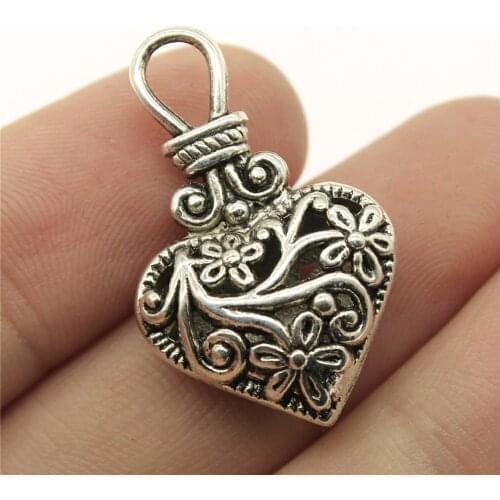 WYSIWYG 3pcs 31x19x9mm 3D Heart Charm Charms Flower Pattern 3D Flowers Heart Hollow Charm Vintage Hollow Flowers Heart Charms