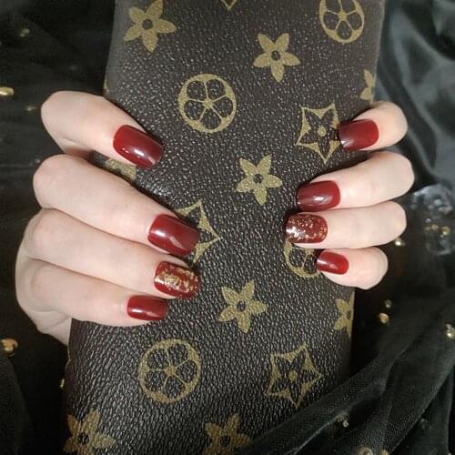 24pcs artificial nails with glue Short Fangtou wine red gold foil false nails pre design acrylic nail tips