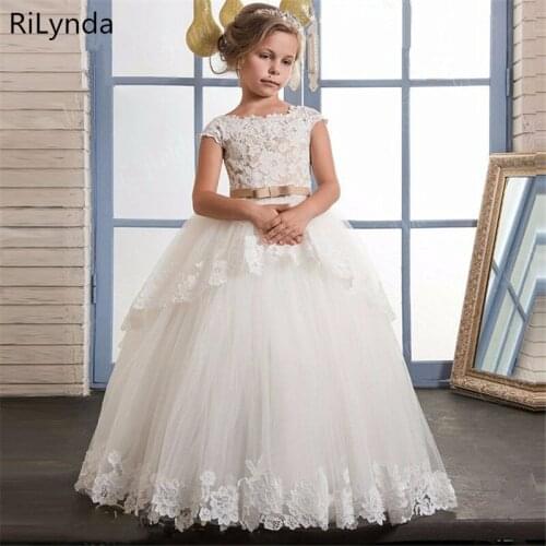New First Communion Dresses for Girls Champagne O-neck Sleeveless Ball Gown Lace Appliques Flower Girl Dresses for Weddings