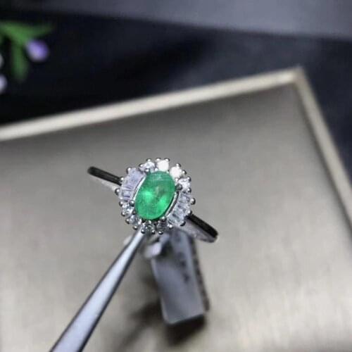 Natural emerald ring, fashionable, gem quality, deep color, 925 silver, customizable size number
