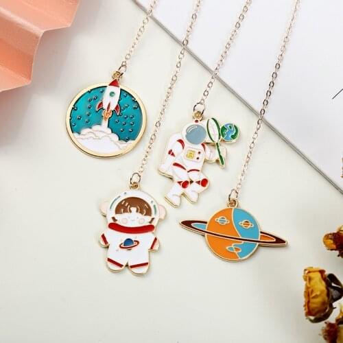 1pc Kawaii Planets Astronaut Metal Bookmarks Marker of Page Kids Stationery Gift
