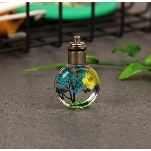 Women Dried Flower Necklace Gypsophila Flashing Faux Leather Necklace Transparent Glass Ball Sweater Chain Accessories