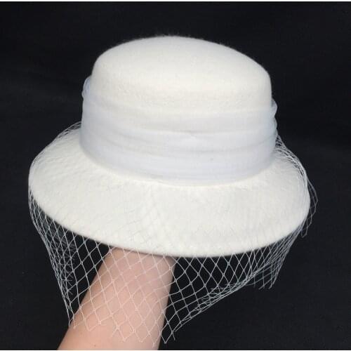 New winter French buckat hat white dome wide-brim white gauze covered face basin cap British female Hepburn