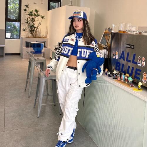 Hung Yau Women's Outerwear