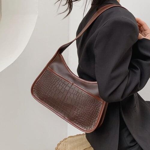 2021 Designer New Fashion Bags Vintage Women Straw Woven PU Shoulder Underarm Bag Ladies Retro Casual Stitching Small Handbag