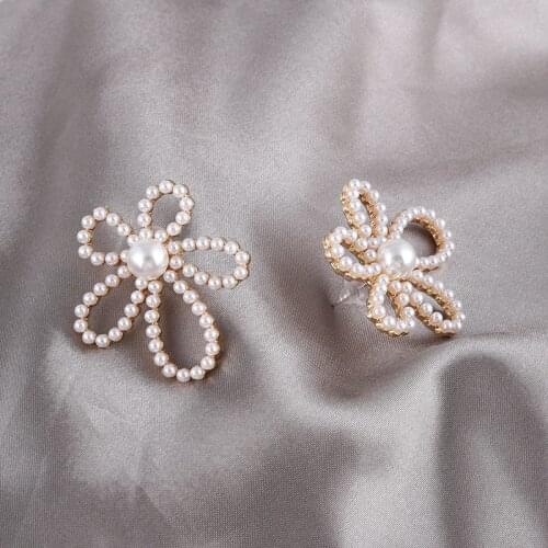 Pearl flower earrings summer small fresh simple hollow wild lady style temperament earrings Trend exquisite Womens Earrings