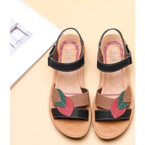 2021 Womens Sandals Summer Flat Soft Bottom Non-slip Red Comfortable Soft Leather Shoes For Women Color Sandals Female