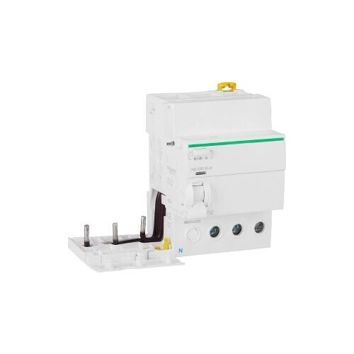 A9V62363 Vigi iC65 ELM 3P 63A 100mA AC Vigi IC65 leakage module