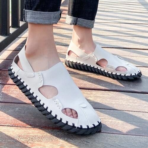Summer Men Sandals Breathable Non-slip Casual Beach Sandals Outdoor Slippers Comfortable Driving sandals Men Sandalia Masculina