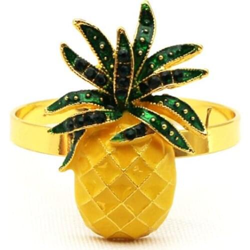 Metal yellow pineapple napkin ring Western food tabletop decorations suitable for formal parties, receptions, wedding banquets