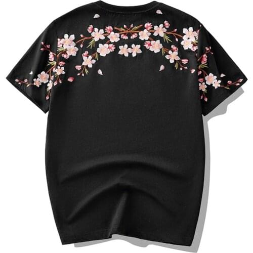 2021 Summer Plum Blossom Embroidery Couple Personalized Short Sleeve T-shirt Men and Women Fashion Hip Hop Loose Fashion