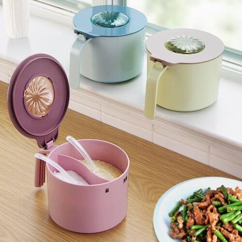 Plastic Seasoning Spice Pots 2 Grids Seasoning Box Kitchen Storage Container Condiment Jars with Cover, Handle and 2 Spoons