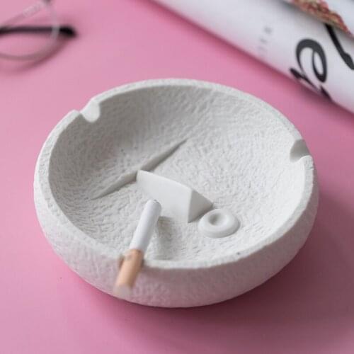 NEWYEARNEW Creative Nordic Ins Minimalist Style Ashtray Portrait Personality Trend Home Living Room Office Ashtray Decoration