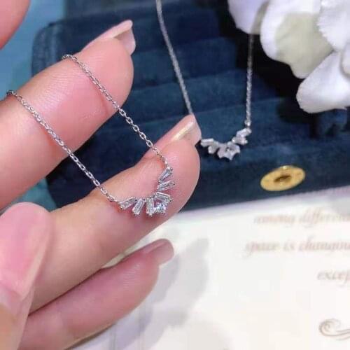 Fashionable Simple Atmosphere Inlaid Zircon Temperament Luxury Clavicle Chain For Ladies Birthday Party Engagement Jewelry