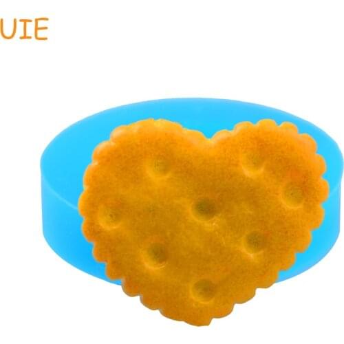 QYL312U 28.6mm Heart Lace Cookie Silicone Mold Craft Cake Decorating Polymer Clay Icing Candles Cotton Candy Molds