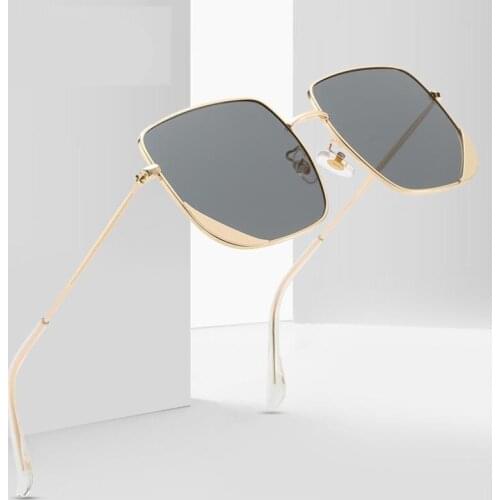 Higodoy 2021 retro new trend sunglasses fashion classic metal full frame square men and women universal sun glasses UV400