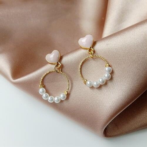 Fashion Earrings Popular Geometrical Circle Earrings Female Temperament Pure Fresh Sweet Heart Pearl Earrings for Women Jewelry