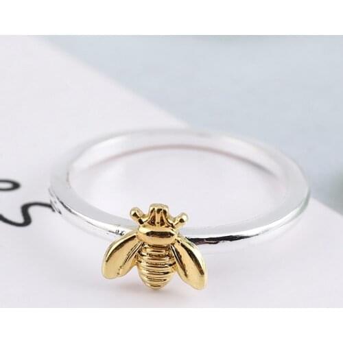 Cute Little Golden Bee Thin Rings for Woman Simple Charm Party Finger Jewelry Girl Gift Metal Bee Shape Finger Engagement Rings