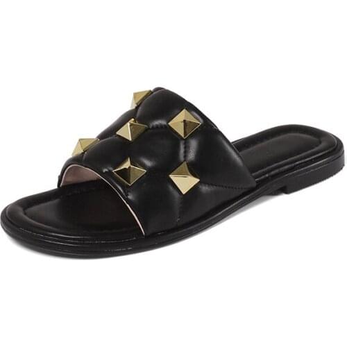 Flat Rivet Decorate Mules Woman Slippers Solid Diamond Pattern Ladies Shoes Gold Nails Slip on Casual Beach Slides Sandals Women