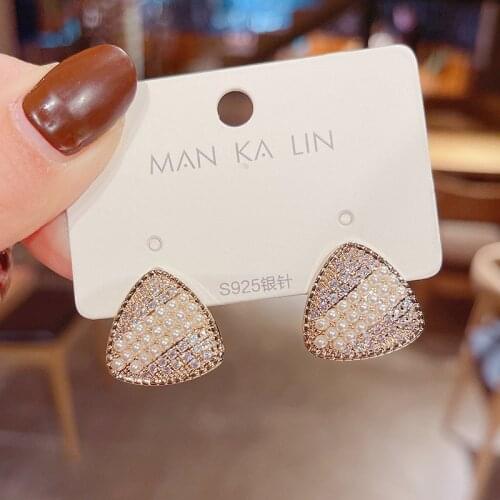 2021 Ins Hot Style New Trendy Elegant Pearl Crystal Triangle Geometric Earrings Stud For Woman Girl Fashion Jewelr