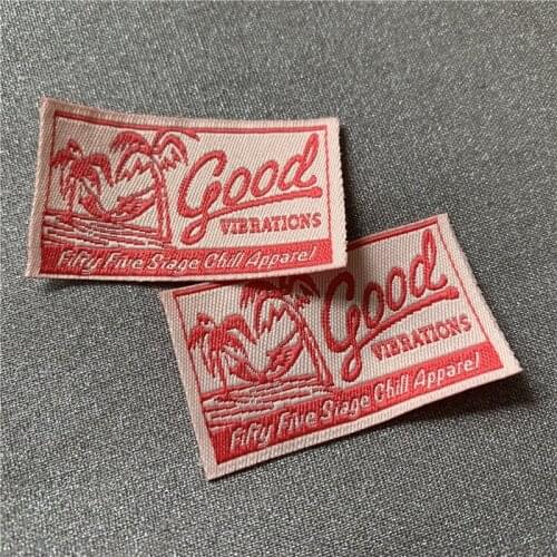 Customized 2.5*4.4cm Pink Color Straight cutting Clothing Labels Woven Labels