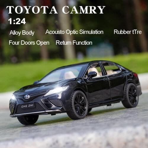 Simulation 1/24 Toyota Camry Alloy Car Model Toys For Boy 6 Doors Can Be Opened Metal Body Plastic Chassis Rubber Tire
