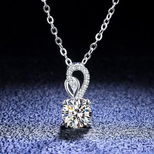 Moissanite Heart Pendant Necklace 1CT 14K White Gold Plated Sterling Silver D Color Lab Diamond Necklace for Women Girls
