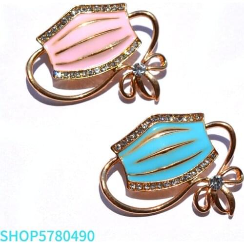 Elegant Rhinestone Brooches for Women Mask-Pin Mix Color Ladies Sweater Garment Doctor Enamel Brooch Accessories Fashion Jewelry