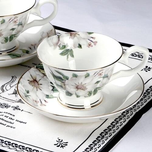 European Bone China Coffee Cups And Saucers Set Kapok Ceramic Afternoon Tea Set Black Tea Flower Teacup Home Docoration