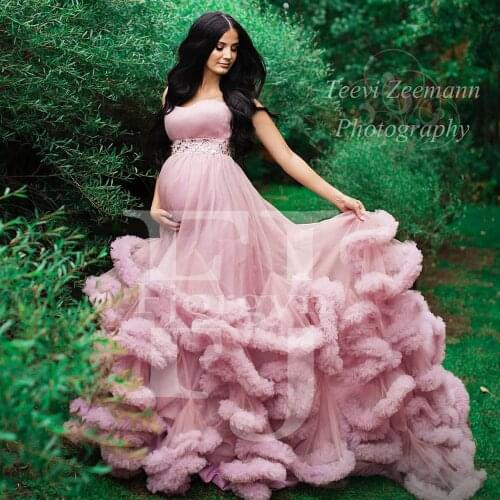 Luxury Strapless Ball Gown Pink Tulle Maternioty Dresses Custom Made Sweep Train Ruffles Tiered Pregnant Dress Robes 2021