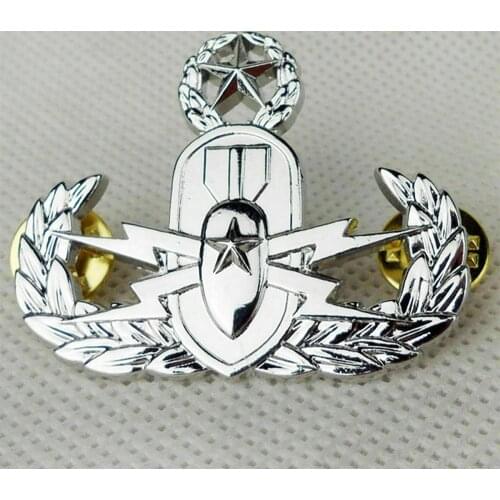 US EXPLOSIVE ORDNANCE DISPOSAL EOD MASTER BADGE PIN INSIGNIA COCKADE SILVER