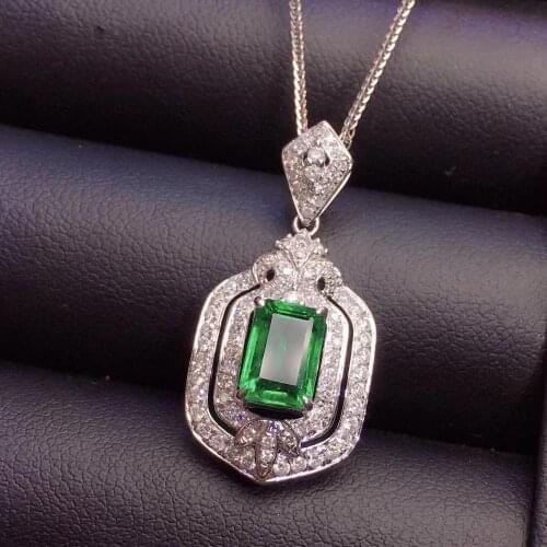 H621 Fine Jewelry AU750 G18K Natural Emerald Pendant Emearld 1.38ct Gold Diamond Pendant Gemstone Necklaces for Women