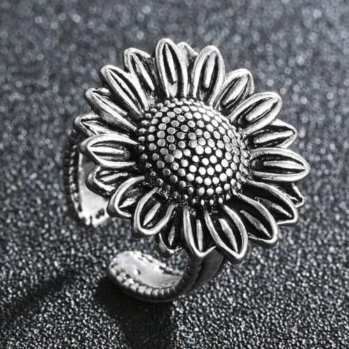 New Fashion Femme Vintage Silvery Color Lovely Sunflower Ring Wedding Rings for Women Party Jewelry Gift Retro High Quality