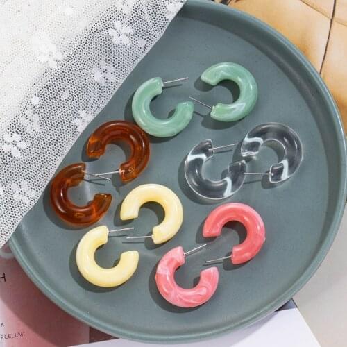KISS WIFE Korea Colorful Acrylic Geometric C-shaped Hoop Earrings For Women Girls Party Travel Jewelry Gifts 2021 New Trendy