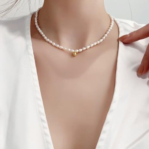 QiLuxy Fashion Irregular Freshwater Pearl Choker Necklaces for Women Temperament Vintage Necklaces Wedding Party Jewelry Gifts