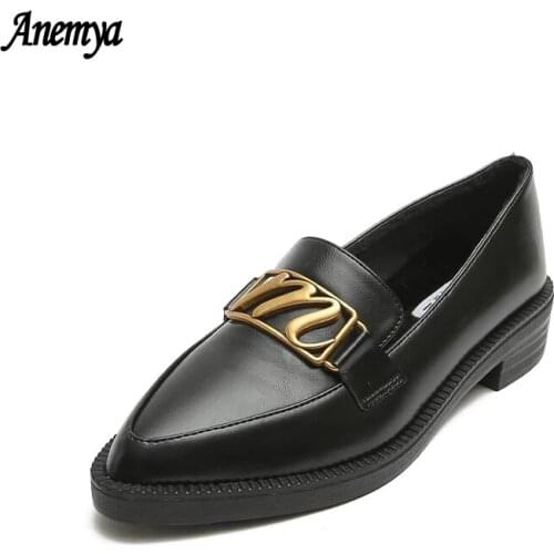 Metal Decoration Flats Women Loafers Leather Shallow Lady Office Shoes Pointed British Style Vintage Classics Party Shoes Female