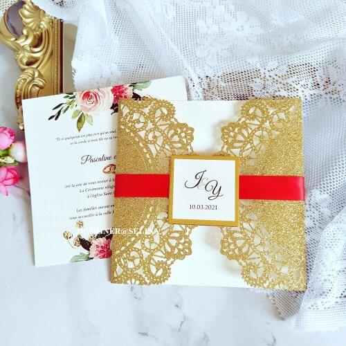 50pc Gold Glittery Flower Print Wedding Invitation with Red Ribbon and Tag Greeting Cards for Quinceanera Anos Birthday Invites