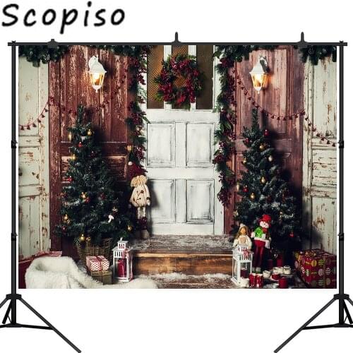 Scopiso Christmas Wood Door Photography Backdrop for Xmas Decoration Pine Tree Gifts Rustic House Photo Booth Shoot Background