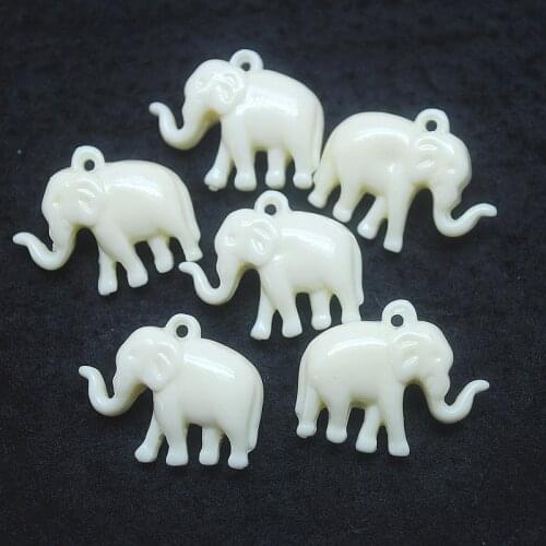10pcs whith elephant pendants clay material 23x18mm white colors for lovely jewelry making accessories jewelry parts hot one