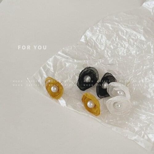 S925 Super Fairy Tricolor Flower Earnail French Retro Romantic INS Web Celebrity New Fashion Earpiece Female Tide
