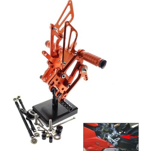 CNC Del Motociclo Pedane Regolabili Posteriori Set Spina Del Piede For Honda CBR CBR1000RR 1000RR 2004 2005 2006 2007