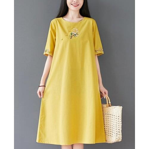 2021 New Arrival Half Sleeve Spring Summer Dress Embroidery Floral Vintage Chinese Style Dress Plus Size Women Casual Midi Dress