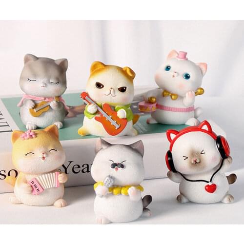 Cartoon Cute Cat Car Panel Toy Resin Small Cat Car Hanging Ornament Gift Shaking Head Doll Car Accessories Interior Decoration