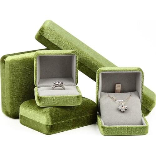 Winter new grass green flannel jewelry box, proposal ring box, jewelry storage box, pendant necklace bracelet packaging gift box