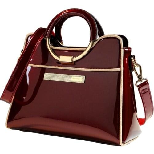 CHICTURESQUE Women's Leather Bags