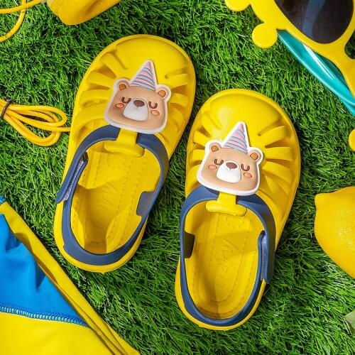 Childrens Hole Shoes Baby Slippers Middle And Small Childrens Sandals Childrens Beach Shoes, Non-Slip Beach Shoes
