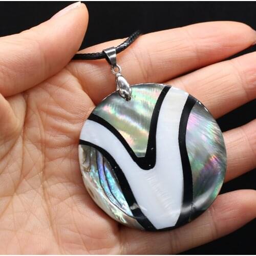 Natural Mother of Pearl Shell Wax Thread Shell Necklace for Women Jewelry Fashion Gift Length 55cm Size 48x48mm