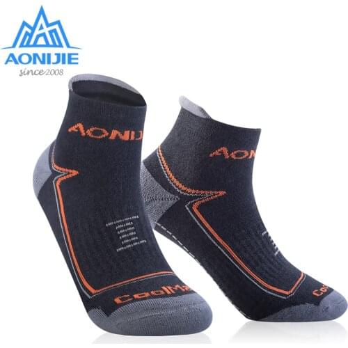 AONIJIE Outdoor Sports Sock Running Athletic Performance Tab Training Cushion Quarter Compression Socks Heel Shield Cycling
